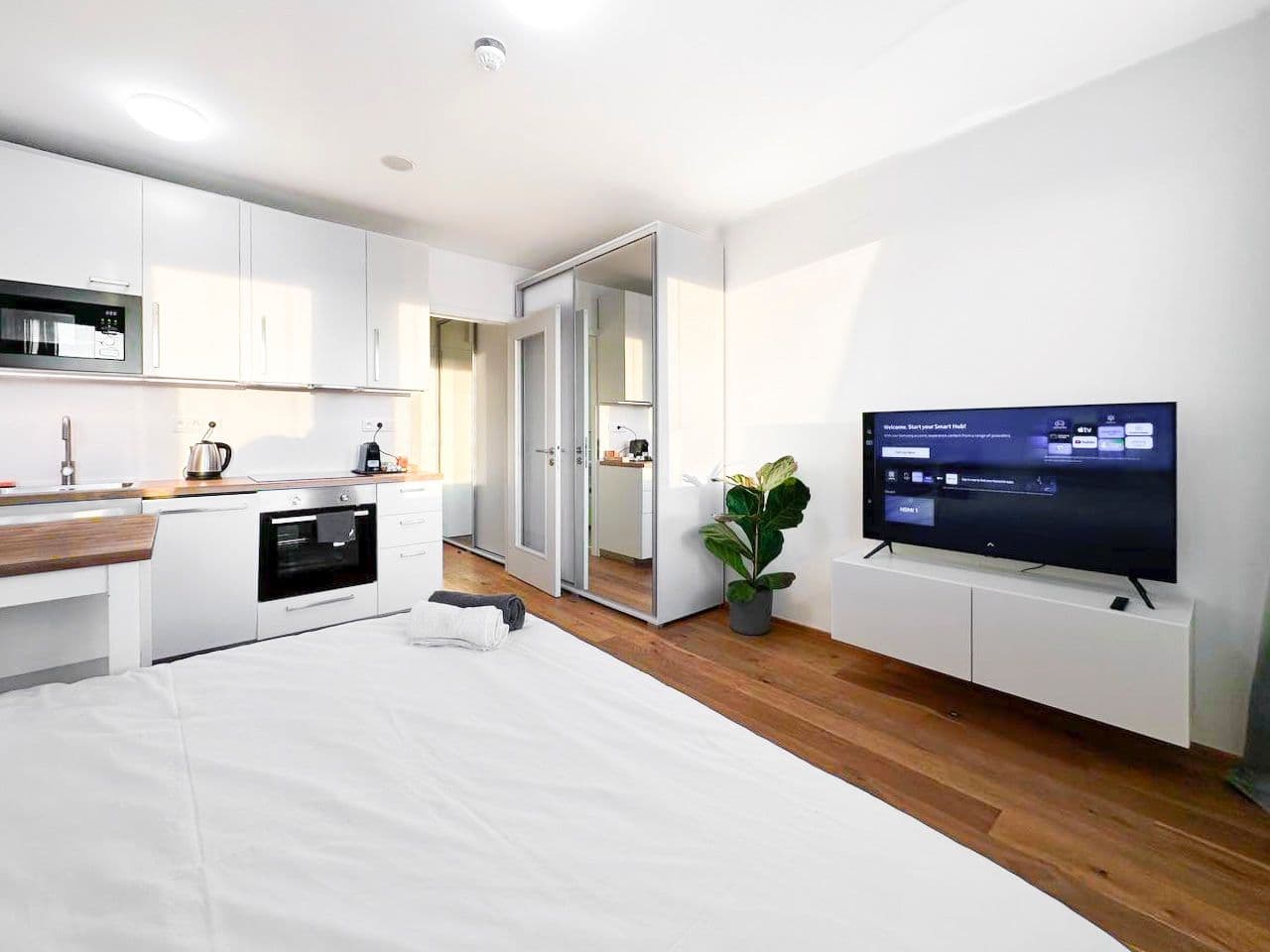 Studio flat to rent, 27 m², Perucká, Prague, Prague Studio flat to rent, 27 m², Perucká, Prague, Prague