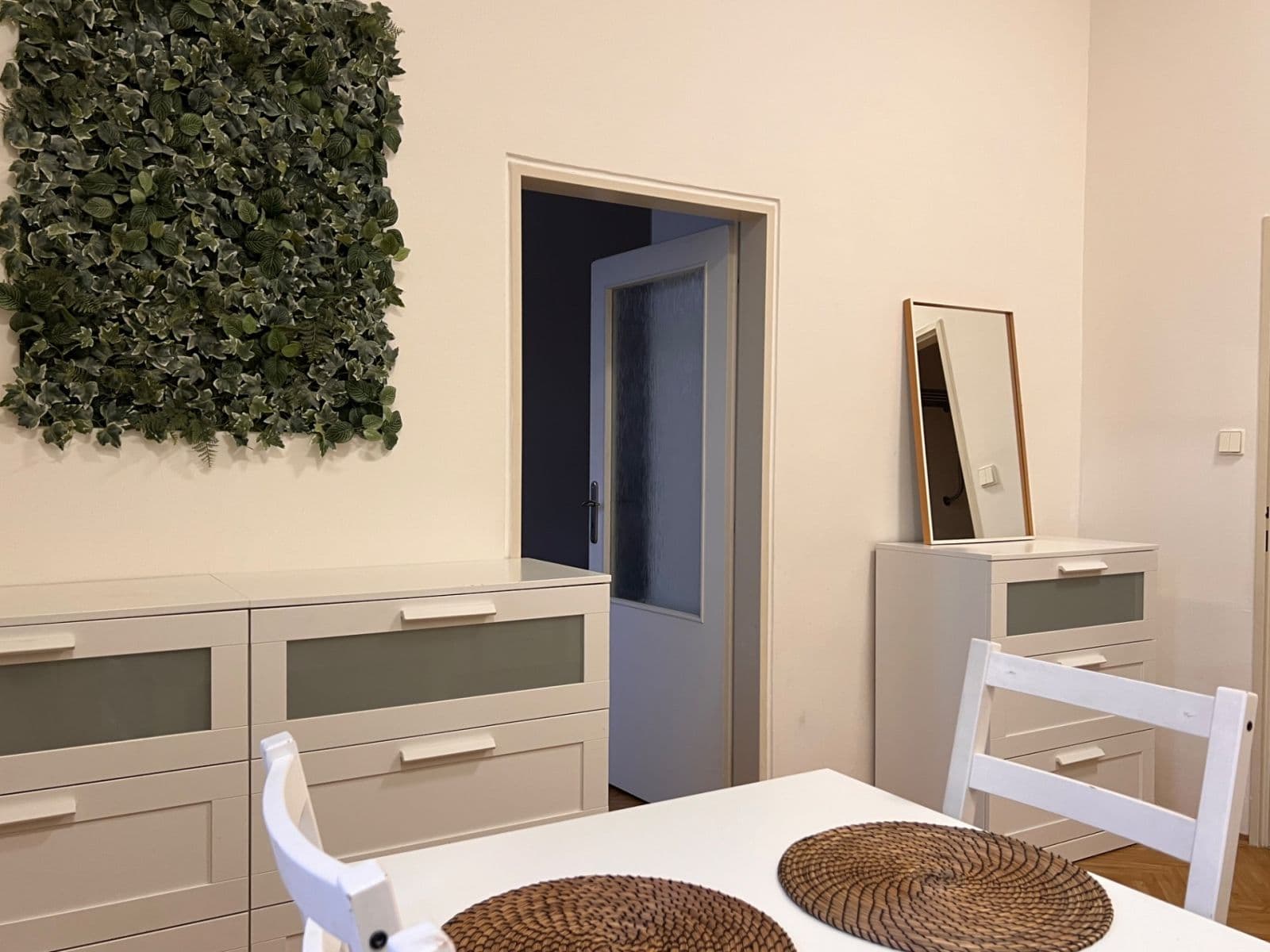 1 bedroom with open-plan kitchen flat to rent, 47 m², Muchova, Prague, Prague 1 bedroom with open-plan kitchen flat to rent, 47 m², Muchova, Prague, Prague