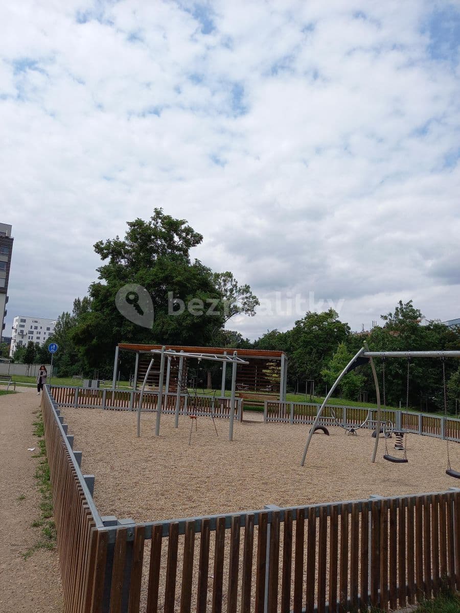 1 bedroom with open-plan kitchen flat to rent, 60 m², Piskáčkových, Prague, Prague 1 bedroom with open-plan kitchen flat to rent, 60 m², Piskáčkových, Prague, Prague