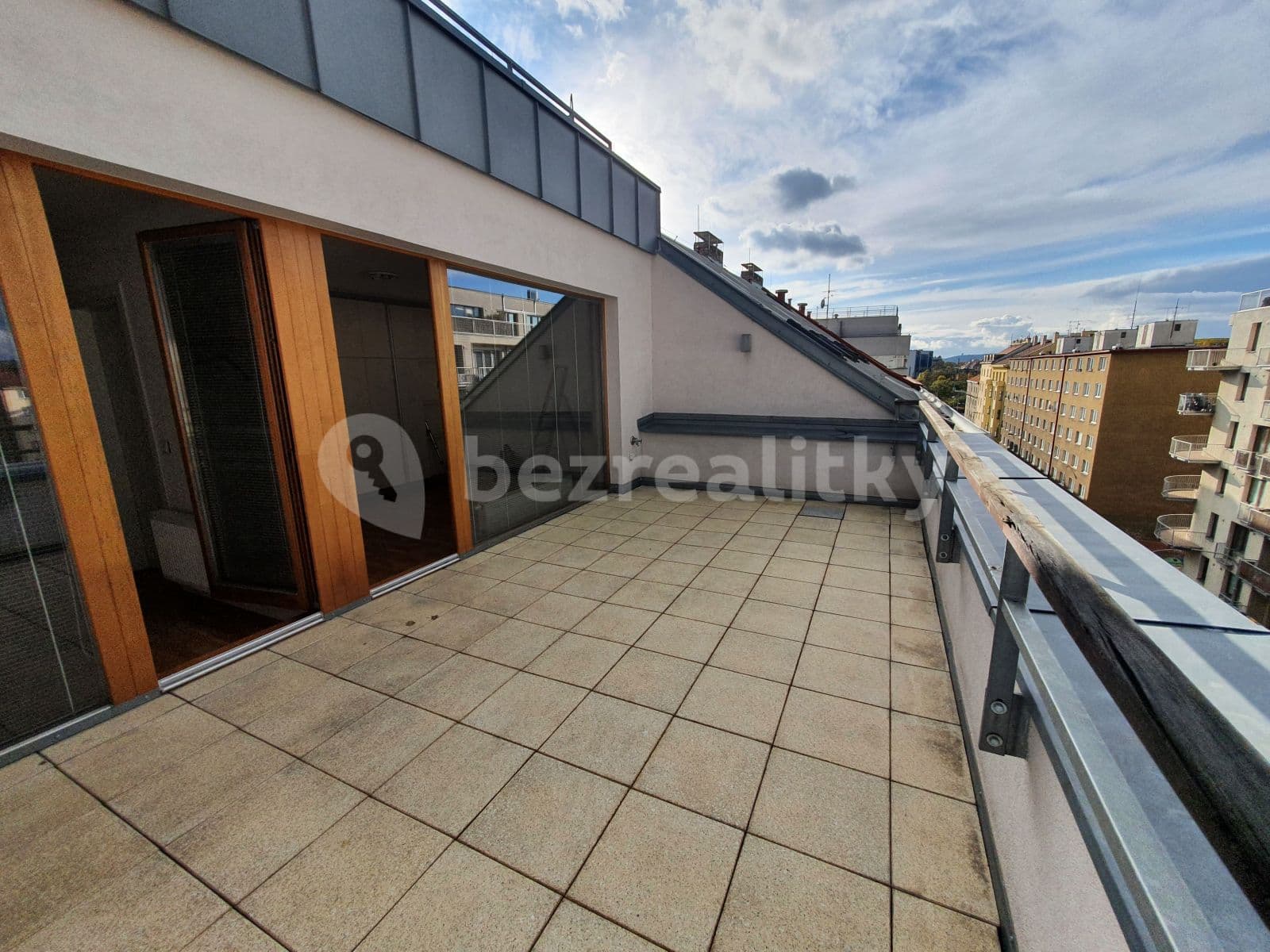 1 bedroom with open-plan kitchen flat to rent, 70 m², Drahobejlova, Prague, Prague 1 bedroom with open-plan kitchen flat to rent, 70 m², Drahobejlova, Prague, Prague
