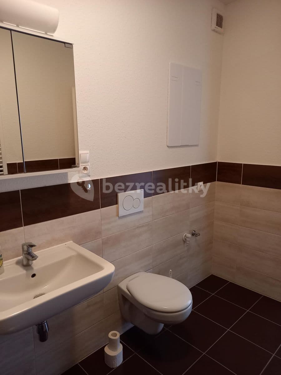 Studio flat to rent, 34 m², Generála Selnera, Kladno, Středočeský Region Studio flat to rent, 34 m², Generála Selnera, Kladno, Středočeský Region