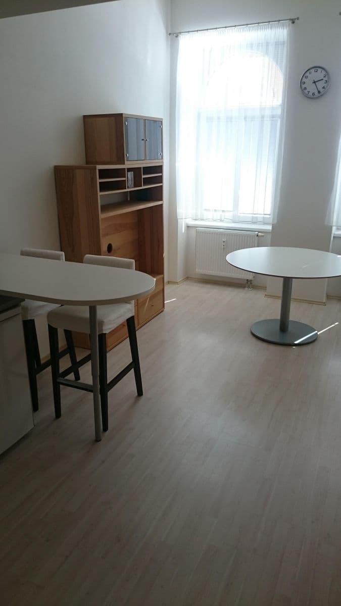 Studio flat to rent, 26 m², Čelakovského, Plzeň, Plzeňský Region Studio flat to rent, 26 m², Čelakovského, Plzeň, Plzeňský Region