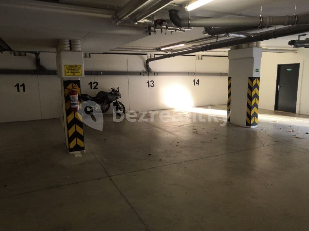 garage to rent, 15 m², Mrštíkova, Prague, Prague garage to rent, 15 m², Mrštíkova, Prague, Prague