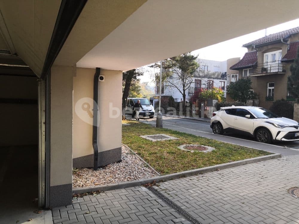 garage to rent, 15 m², Mrštíkova, Prague, Prague garage to rent, 15 m², Mrštíkova, Prague, Prague
