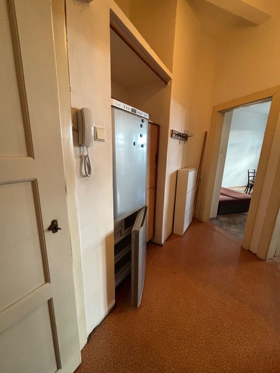 1 bedroom flat to rent, 40 m², Pod Lázní, Prague, Prague 1 bedroom flat to rent, 40 m², Pod Lázní, Prague, Prague