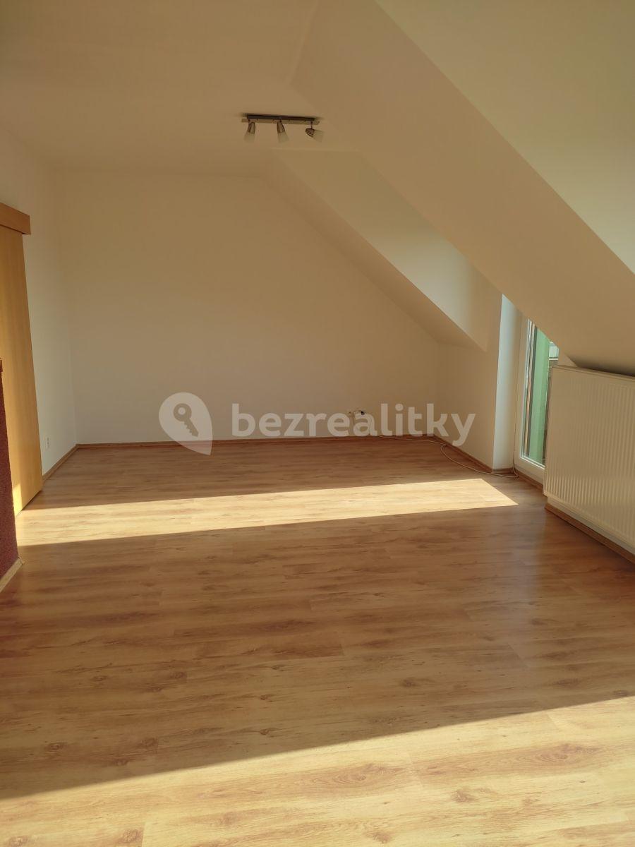 3 bedroom with open-plan kitchen flat for sale, 130 m², Na Výšině, Říčany, Středočeský Region