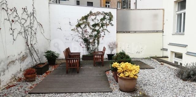 Studio flat to rent, 30 m², Tolstého, Prague, Prague Studio flat to rent, 30 m², Tolstého, Prague, Prague