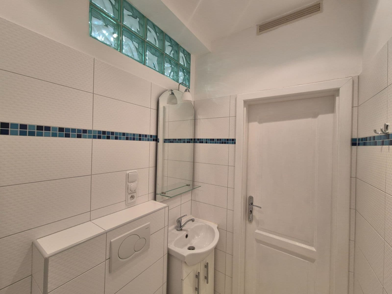 Studio flat to rent, 30 m², Tolstého, Prague, Prague Studio flat to rent, 30 m², Tolstého, Prague, Prague