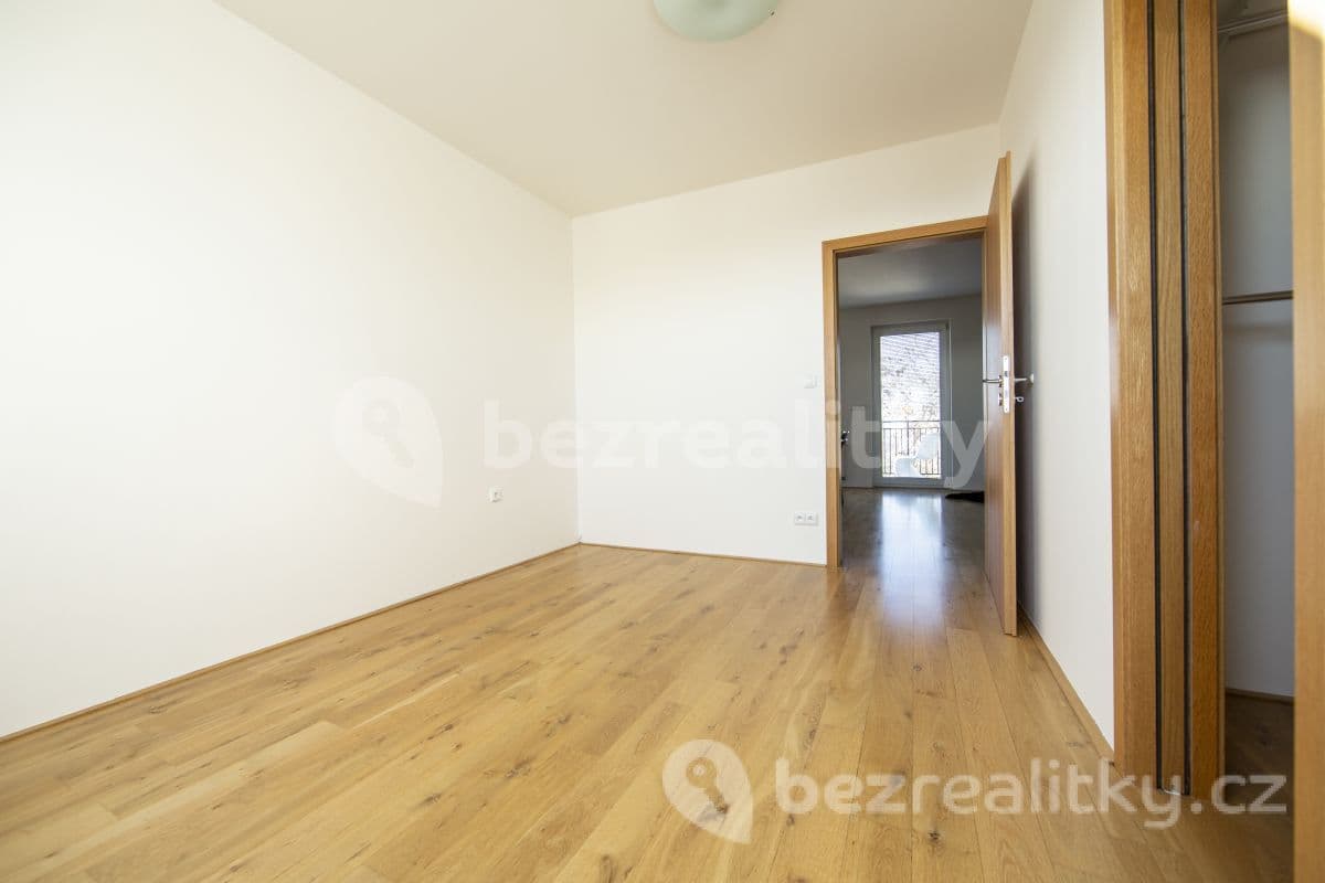 1 bedroom with open-plan kitchen flat to rent, 56 m², Karlovarská, Prague, Prague 1 bedroom with open-plan kitchen flat to rent, 56 m², Karlovarská, Prague, Prague