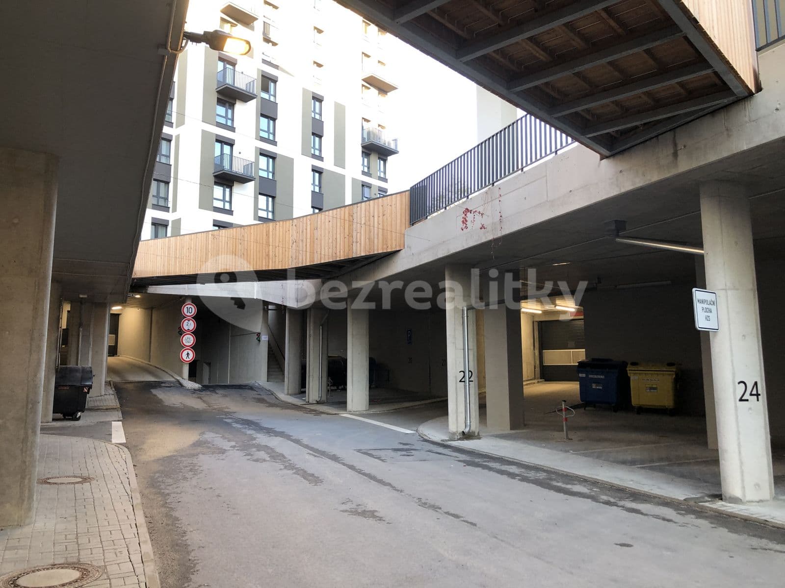 garage to rent, 18 m², Olgy Havlové, Prague, Prague garage to rent, 18 m², Olgy Havlové, Prague, Prague