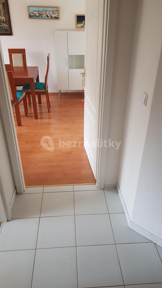 2 bedroom with open-plan kitchen flat to rent, 66 m², Trachtova, Prague, Prague 2 bedroom with open-plan kitchen flat to rent, 66 m², Trachtova, Prague, Prague