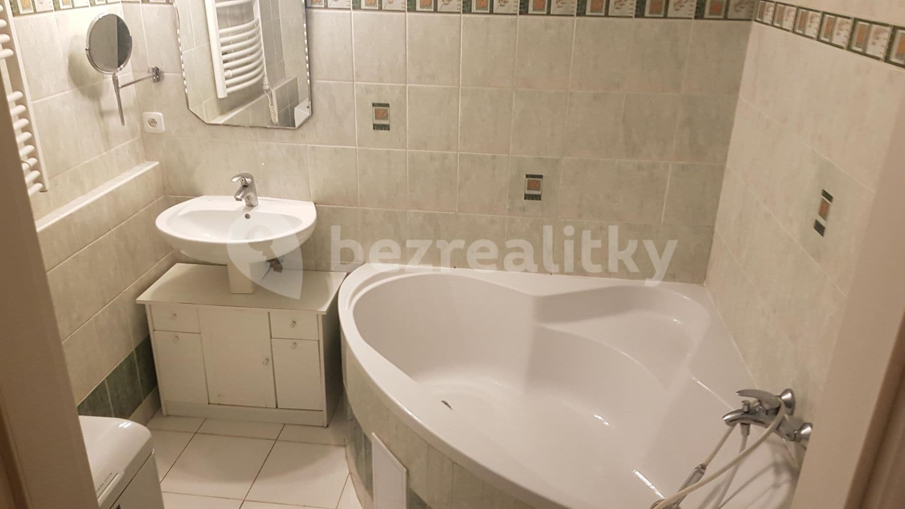 2 bedroom with open-plan kitchen flat to rent, 66 m², Trachtova, Prague, Prague 2 bedroom with open-plan kitchen flat to rent, 66 m², Trachtova, Prague, Prague