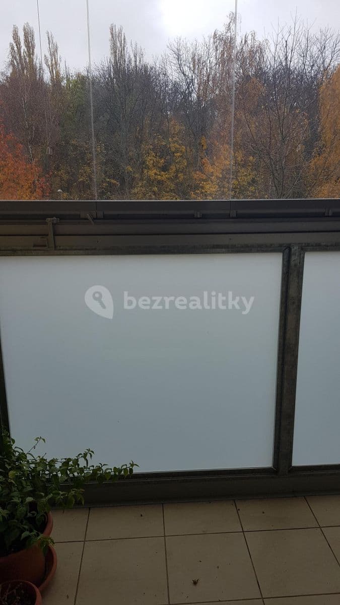 2 bedroom with open-plan kitchen flat to rent, 66 m², Trachtova, Prague, Prague 2 bedroom with open-plan kitchen flat to rent, 66 m², Trachtova, Prague, Prague