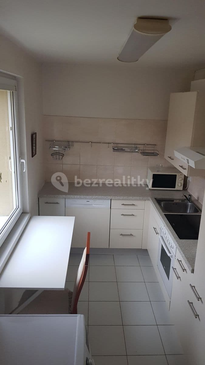 2 bedroom with open-plan kitchen flat to rent, 66 m², Trachtova, Prague, Prague 2 bedroom with open-plan kitchen flat to rent, 66 m², Trachtova, Prague, Prague