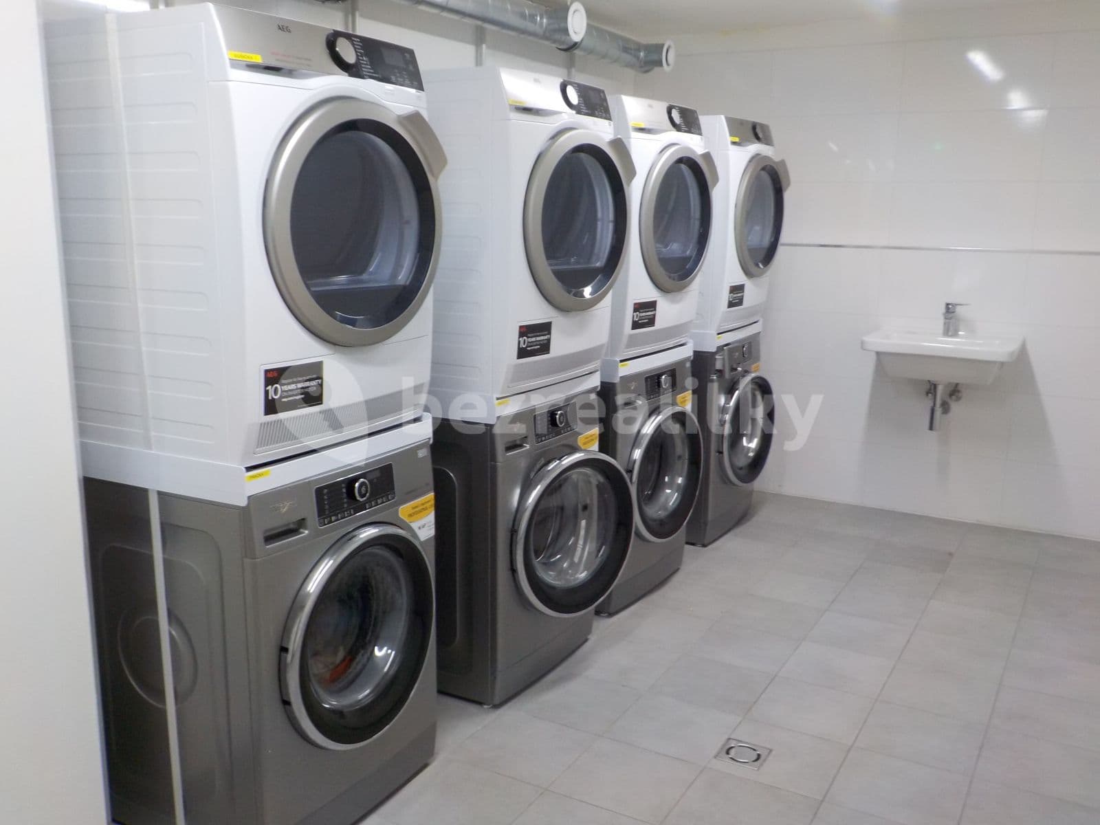 Studio flat to rent, 30 m², Perucká, Prague, Prague Studio flat to rent, 30 m², Perucká, Prague, Prague