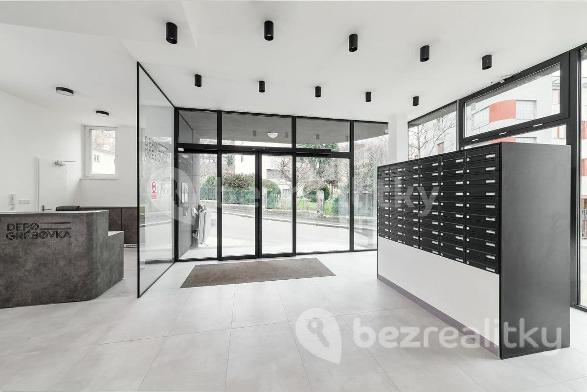 Studio flat to rent, 30 m², Perucká, Prague, Prague Studio flat to rent, 30 m², Perucká, Prague, Prague