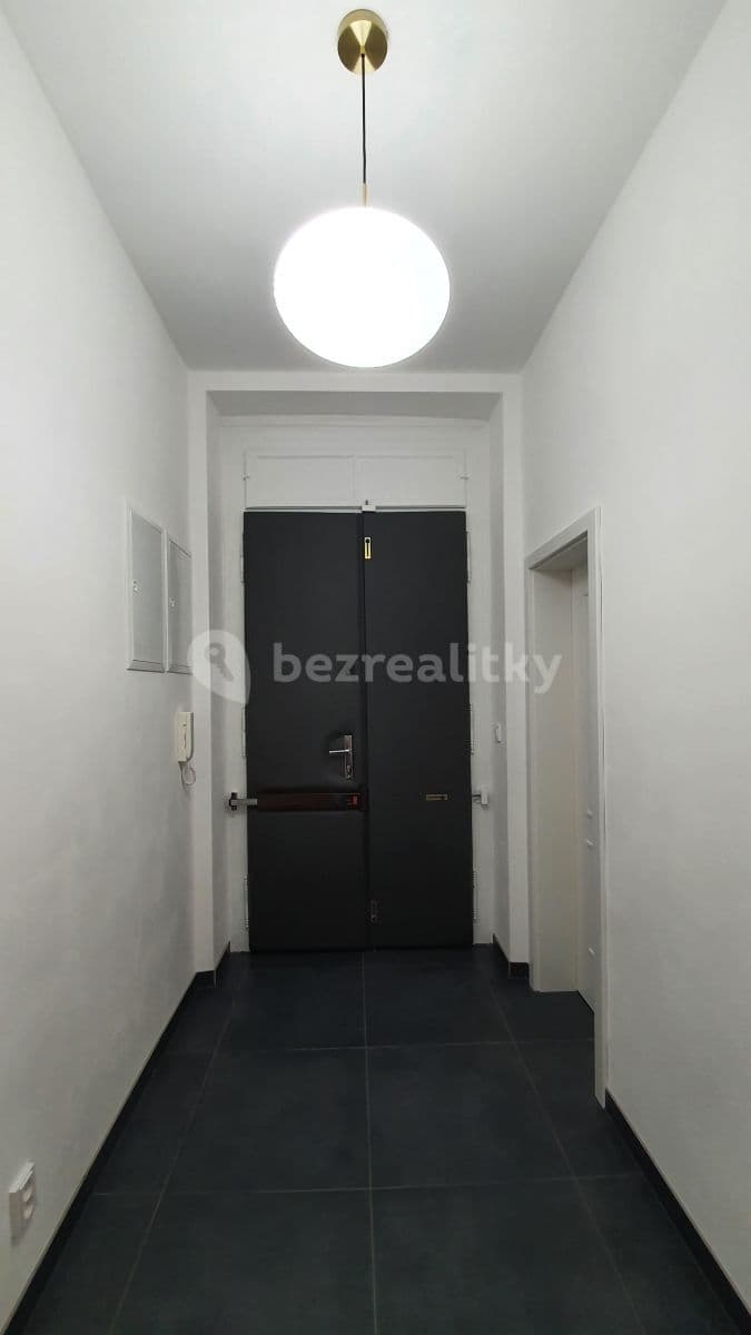 1 bedroom with open-plan kitchen flat to rent, 56 m², Budečská, Prague, Prague 1 bedroom with open-plan kitchen flat to rent, 56 m², Budečská, Prague, Prague