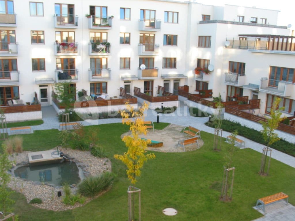 1 bedroom with open-plan kitchen flat to rent, 50 m², Neumannova, Prague, Prague 1 bedroom with open-plan kitchen flat to rent, 50 m², Neumannova, Prague, Prague