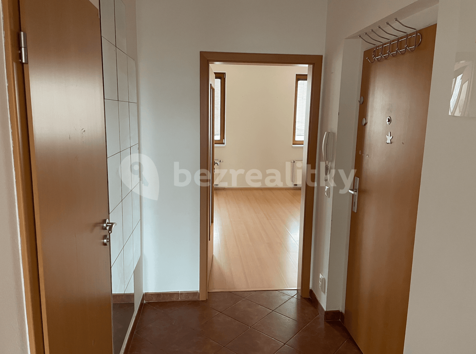 1 bedroom with open-plan kitchen flat to rent, 50 m², Neumannova, Prague, Prague 1 bedroom with open-plan kitchen flat to rent, 50 m², Neumannova, Prague, Prague