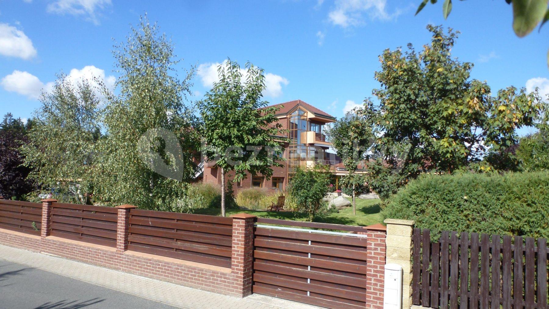house for sale, 1,220 m², Macešková, Jesenice, Středočeský Region