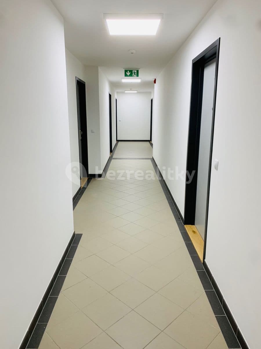 Studio flat to rent, 35 m², Jurkovičova, Prague, Prague Studio flat to rent, 35 m², Jurkovičova, Prague, Prague