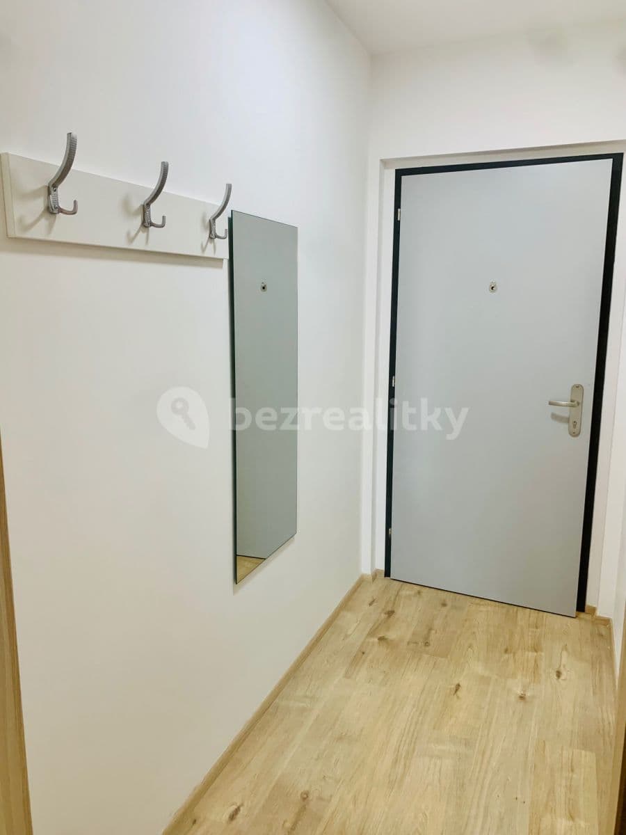 Studio flat to rent, 35 m², Jurkovičova, Prague, Prague Studio flat to rent, 35 m², Jurkovičova, Prague, Prague