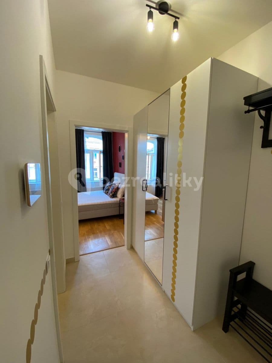 Studio flat to rent, 24 m², Tyršova, Prague, Prague Studio flat to rent, 24 m², Tyršova, Prague, Prague