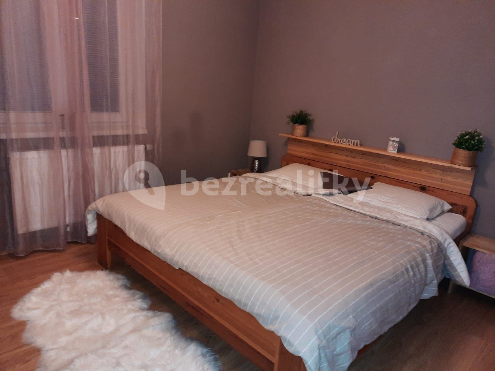 1 bedroom with open-plan kitchen flat to rent, 63 m², Sloupecká, Měchenice, Středočeský Region 1 bedroom with open-plan kitchen flat to rent, 63 m², Sloupecká, Měchenice, Středočeský Region