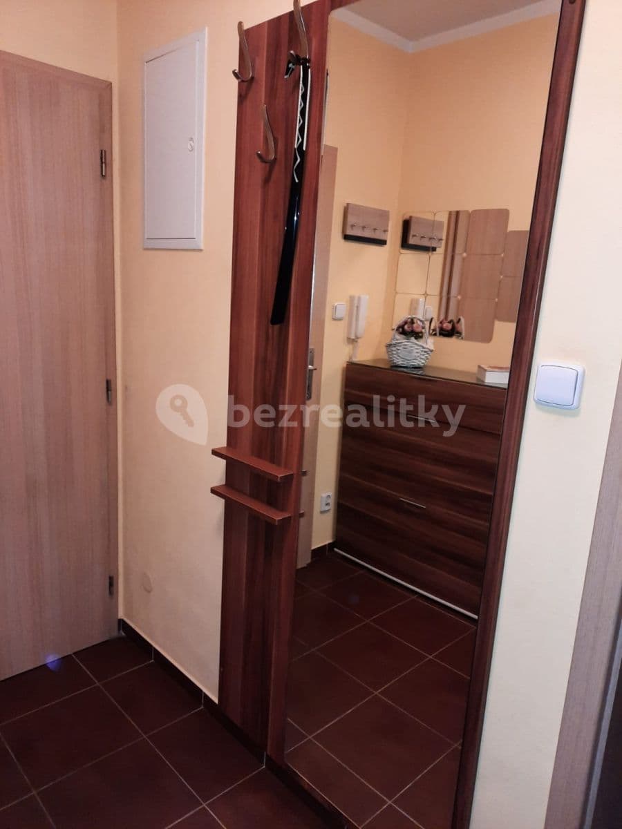 1 bedroom with open-plan kitchen flat to rent, 63 m², Sloupecká, Měchenice, Středočeský Region 1 bedroom with open-plan kitchen flat to rent, 63 m², Sloupecká, Měchenice, Středočeský Region