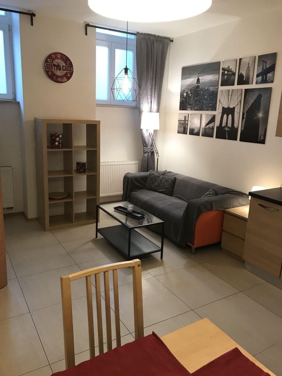 2 bedroom with open-plan kitchen flat to rent, 65 m², Táboritská, Prague, Prague 2 bedroom with open-plan kitchen flat to rent, 65 m², Táboritská, Prague, Prague
