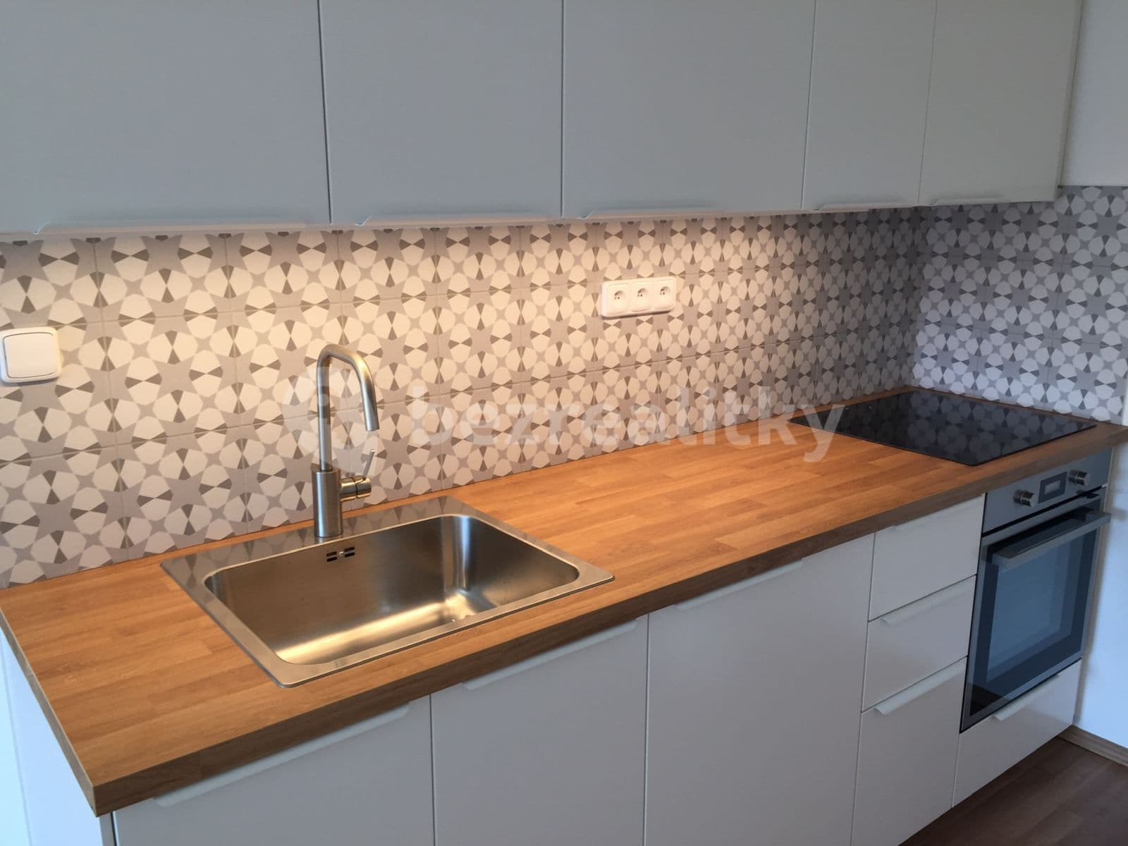 1 bedroom with open-plan kitchen flat to rent, 45 m², Trávníčkova, Prague, Prague 1 bedroom with open-plan kitchen flat to rent, 45 m², Trávníčkova, Prague, Prague