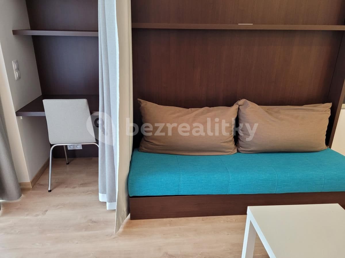Studio flat to rent, 31 m², Mukařovského, Prague, Prague Studio flat to rent, 31 m², Mukařovského, Prague, Prague
