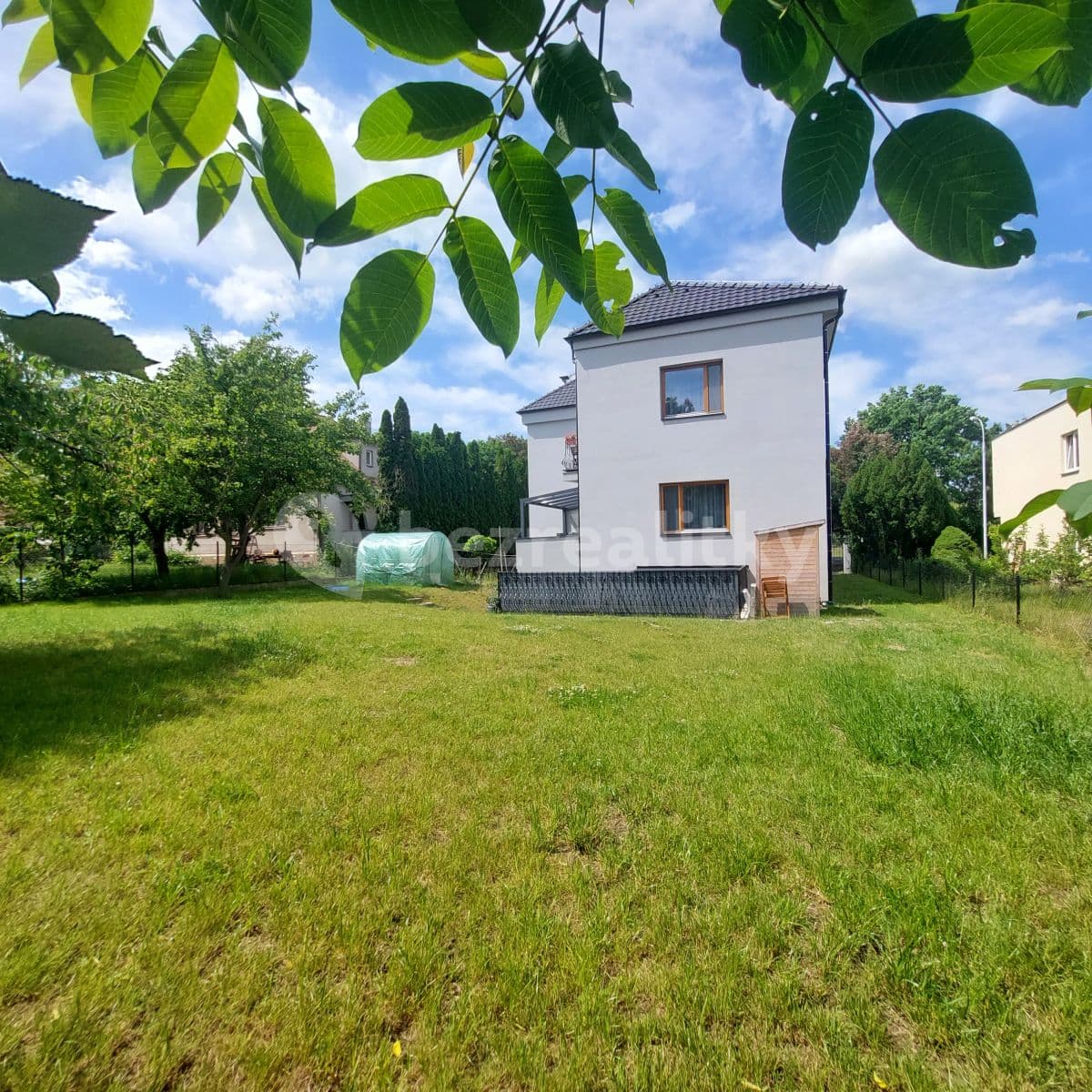 2 bedroom with open-plan kitchen flat to rent, 602 m², K Novému dvoru, Prague, Prague 2 bedroom with open-plan kitchen flat to rent, 602 m², K Novému dvoru, Prague, Prague