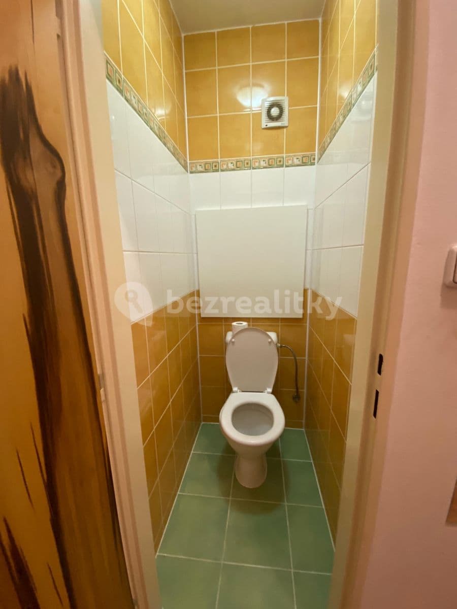 2 bedroom with open-plan kitchen flat to rent, 62 m², Masarykova, Ústí nad Labem, Ústecký Region 2 bedroom with open-plan kitchen flat to rent, 62 m², Masarykova, Ústí nad Labem, Ústecký Region