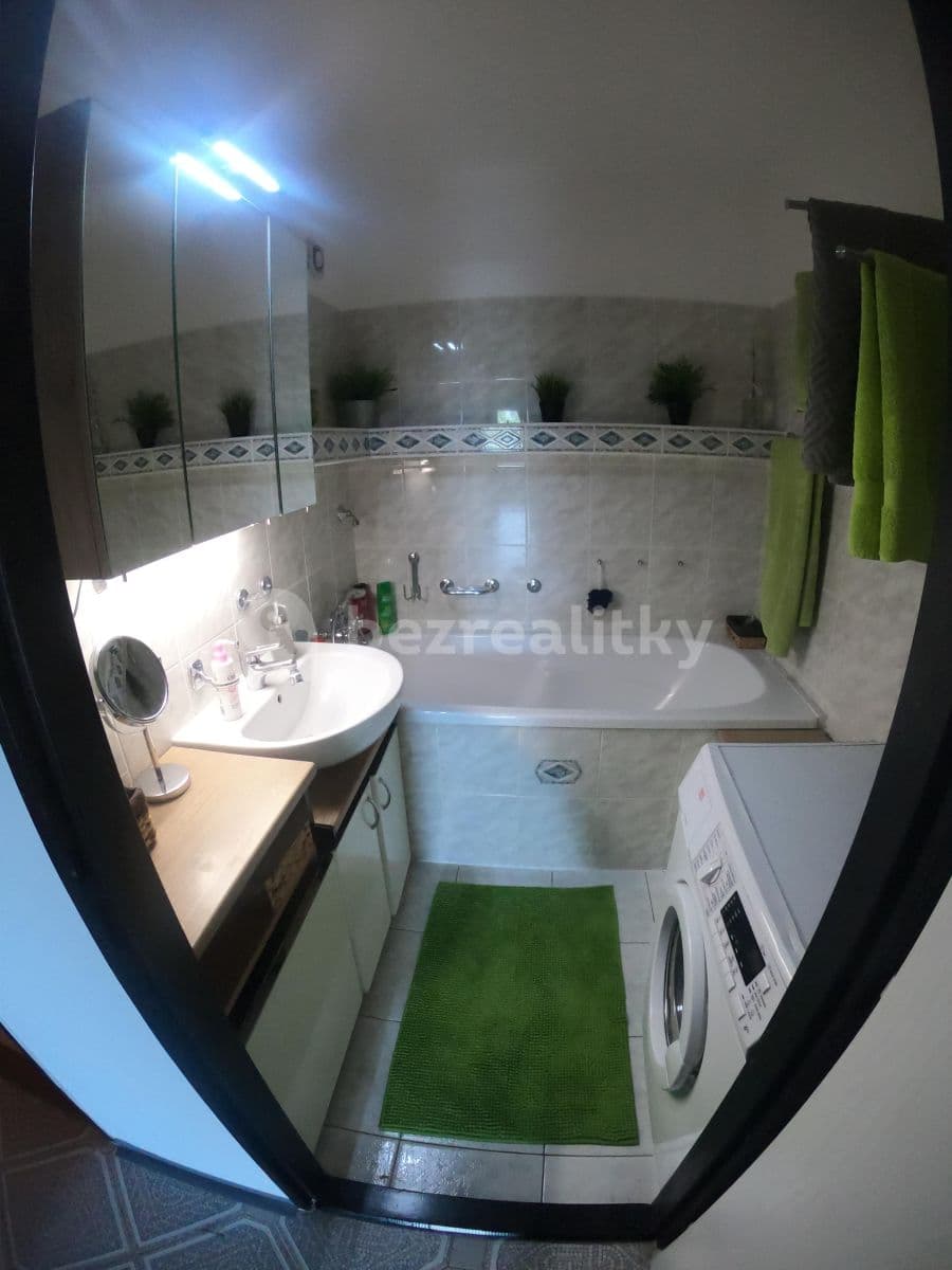 3 bedroom flat to rent, 85 m², Vackova, Prague, Prague 3 bedroom flat to rent, 85 m², Vackova, Prague, Prague