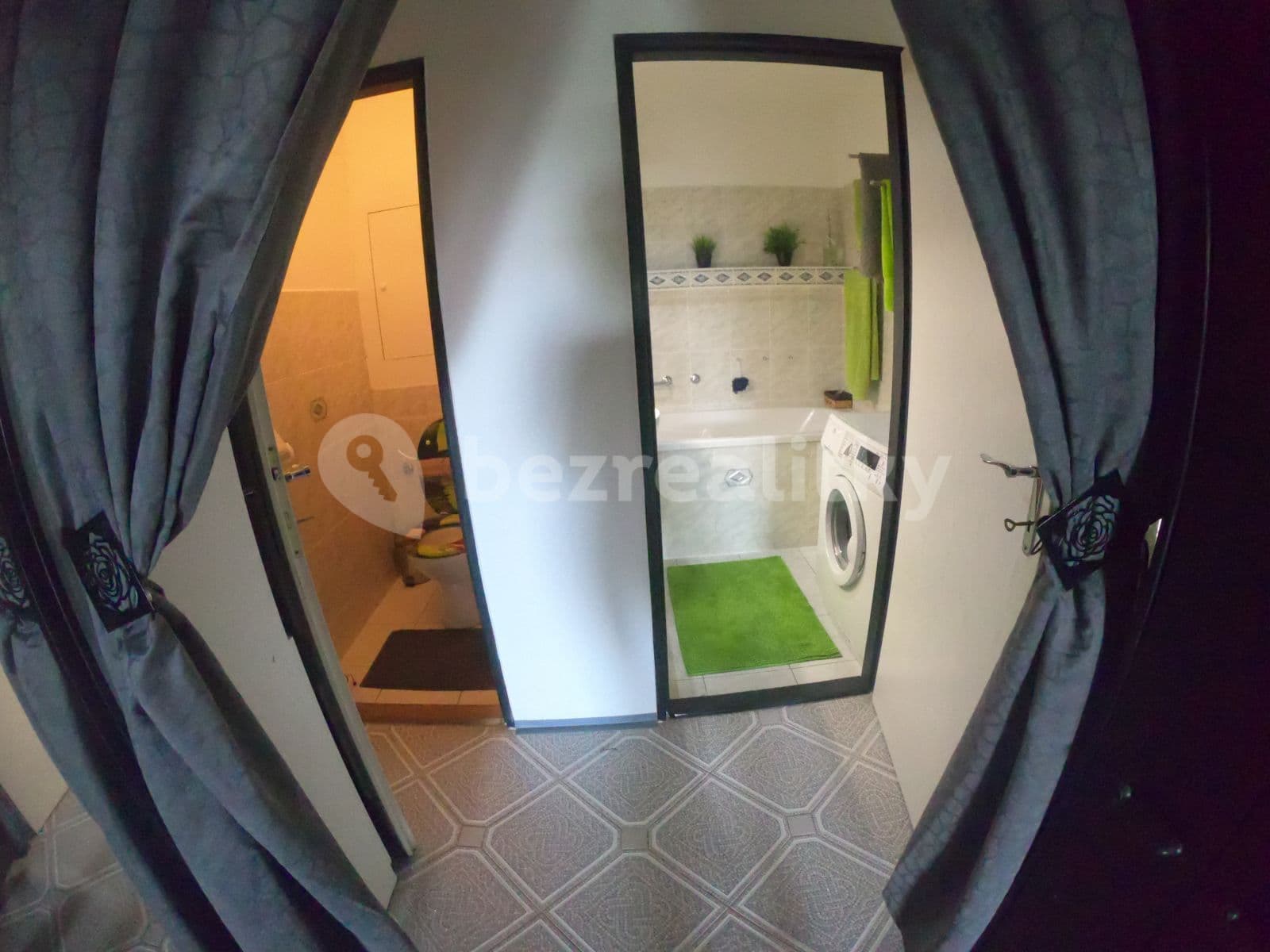 3 bedroom flat to rent, 85 m², Vackova, Prague, Prague 3 bedroom flat to rent, 85 m², Vackova, Prague, Prague