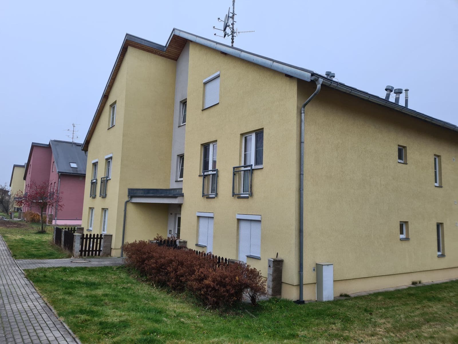 2 bedroom with open-plan kitchen flat to rent, 72 m², Na Výšině, Vrchlabí, Královéhradecký Region 2 bedroom with open-plan kitchen flat to rent, 72 m², Na Výšině, Vrchlabí, Královéhradecký Region