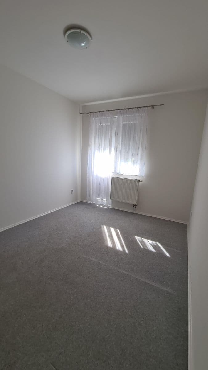 2 bedroom with open-plan kitchen flat to rent, 72 m², Na Výšině, Vrchlabí, Královéhradecký Region 2 bedroom with open-plan kitchen flat to rent, 72 m², Na Výšině, Vrchlabí, Královéhradecký Region