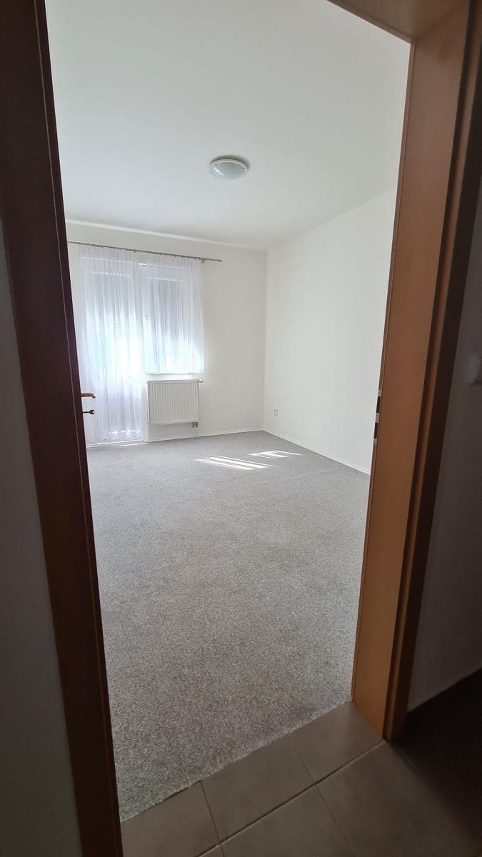 2 bedroom with open-plan kitchen flat to rent, 72 m², Na Výšině, Vrchlabí, Královéhradecký Region 2 bedroom with open-plan kitchen flat to rent, 72 m², Na Výšině, Vrchlabí, Královéhradecký Region