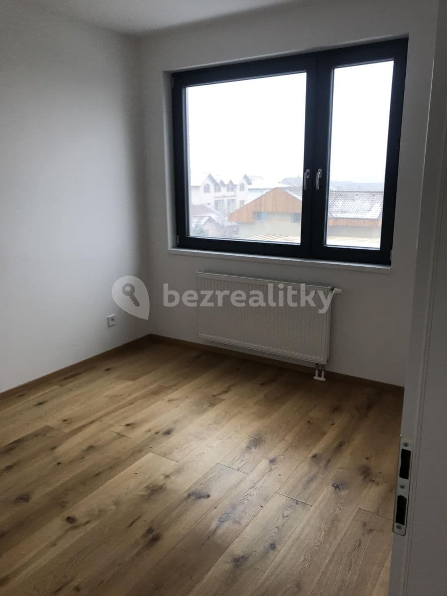 1 bedroom with open-plan kitchen flat to rent, 50 m², Žižkova, Horoměřice, Středočeský Region 1 bedroom with open-plan kitchen flat to rent, 50 m², Žižkova, Horoměřice, Středočeský Region