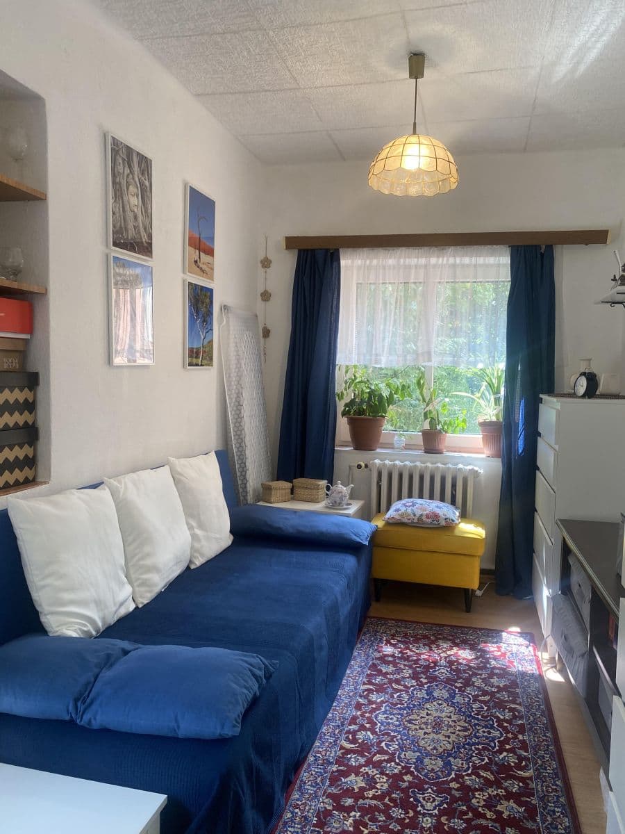 Small studio flat to rent, 19 m², Pod Kotlářkou, Prague, Prague Small studio flat to rent, 19 m², Pod Kotlářkou, Prague, Prague