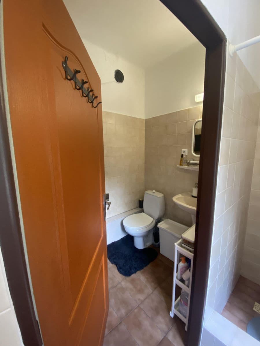 Small studio flat to rent, 19 m², Pod Kotlářkou, Prague, Prague Small studio flat to rent, 19 m², Pod Kotlářkou, Prague, Prague