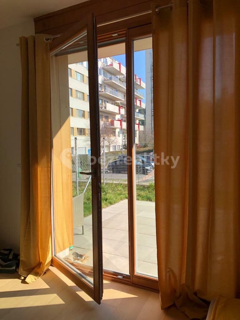 Studio flat to rent, 42 m², Vrátnická, Prague, Prague Studio flat to rent, 42 m², Vrátnická, Prague, Prague