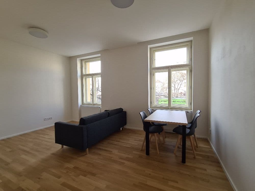 1 bedroom with open-plan kitchen flat to rent, 47 m², Tusarova, Prague, Prague 1 bedroom with open-plan kitchen flat to rent, 47 m², Tusarova, Prague, Prague