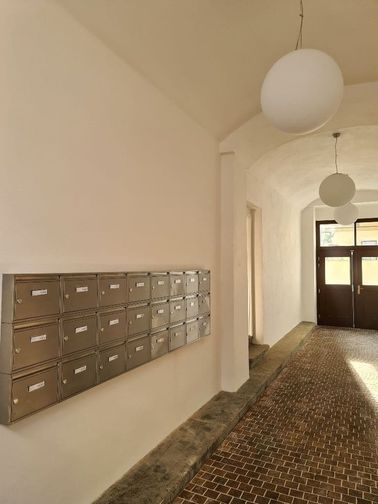 1 bedroom with open-plan kitchen flat to rent, 47 m², Tusarova, Prague, Prague 1 bedroom with open-plan kitchen flat to rent, 47 m², Tusarova, Prague, Prague