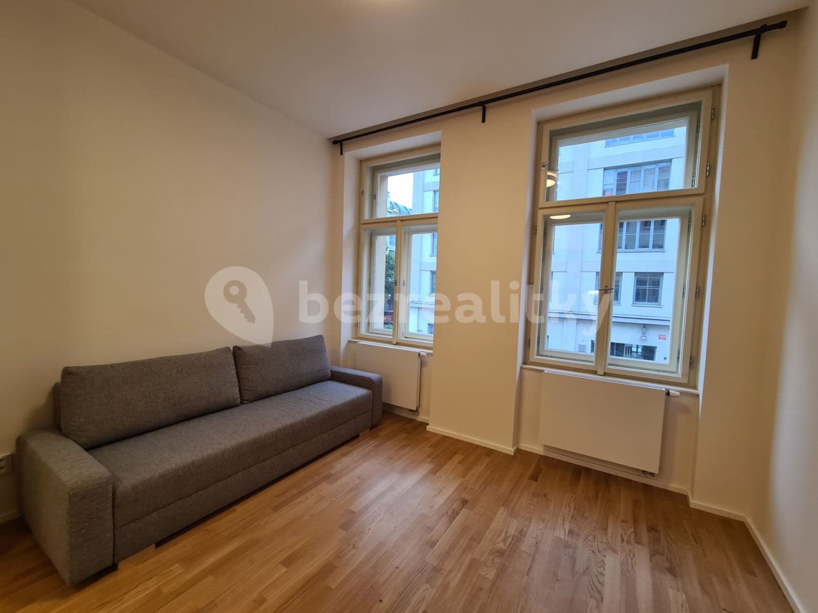 Studio flat to rent, 30 m², Tusarova, Prague, Prague Studio flat to rent, 30 m², Tusarova, Prague, Prague
