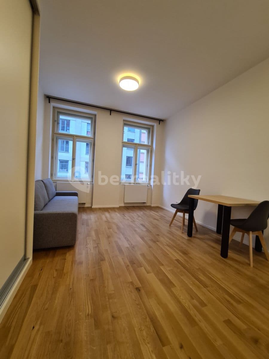 Studio flat to rent, 30 m², Tusarova, Prague, Prague Studio flat to rent, 30 m², Tusarova, Prague, Prague