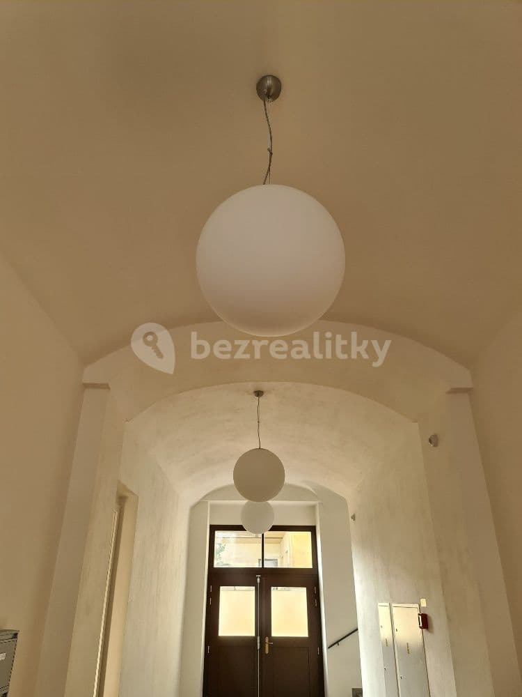 1 bedroom with open-plan kitchen flat to rent, 47 m², Tusarova, Prague, Prague 1 bedroom with open-plan kitchen flat to rent, 47 m², Tusarova, Prague, Prague