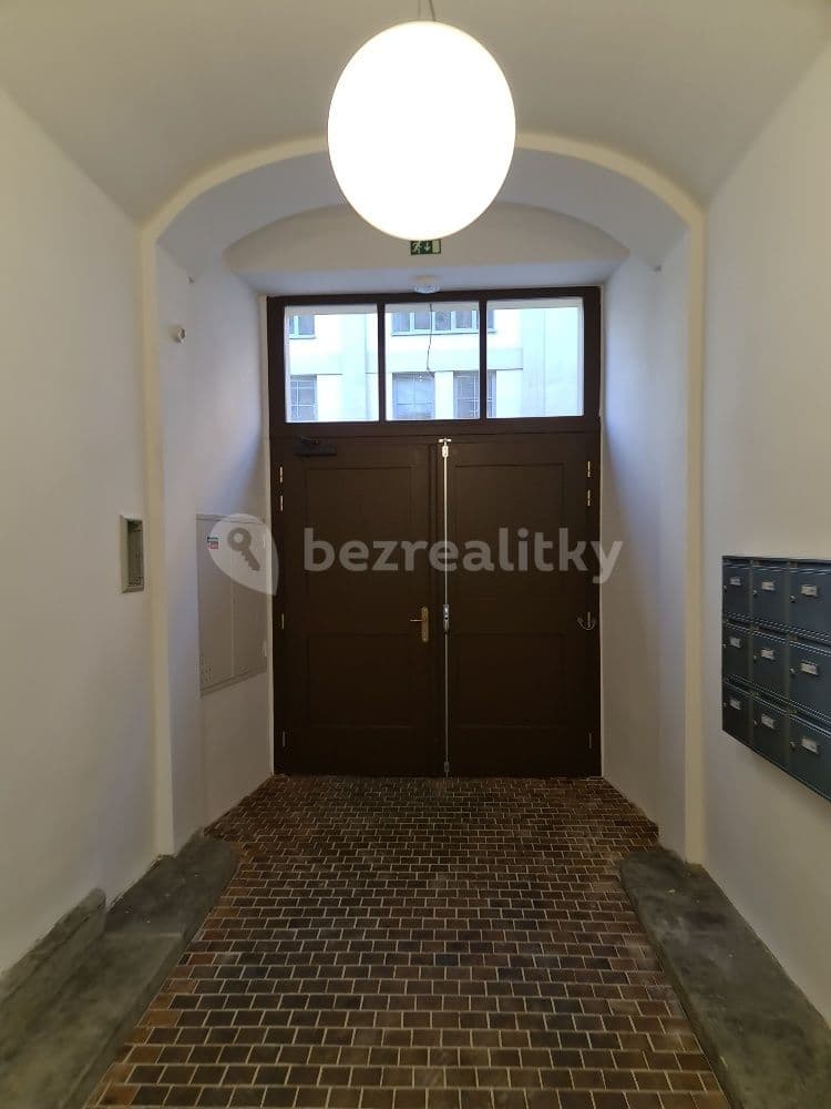 1 bedroom with open-plan kitchen flat to rent, 47 m², Tusarova, Prague, Prague 1 bedroom with open-plan kitchen flat to rent, 47 m², Tusarova, Prague, Prague