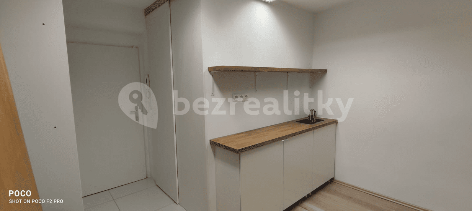 non-residential property to rent, 16 m², Klánovická, Prague, Prague non-residential property to rent, 16 m², Klánovická, Prague, Prague